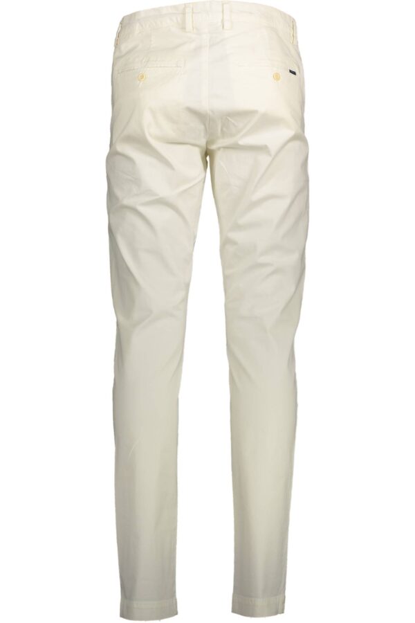 gantpantaloneuomobianco_2 gantpantaloneuomobianco_2