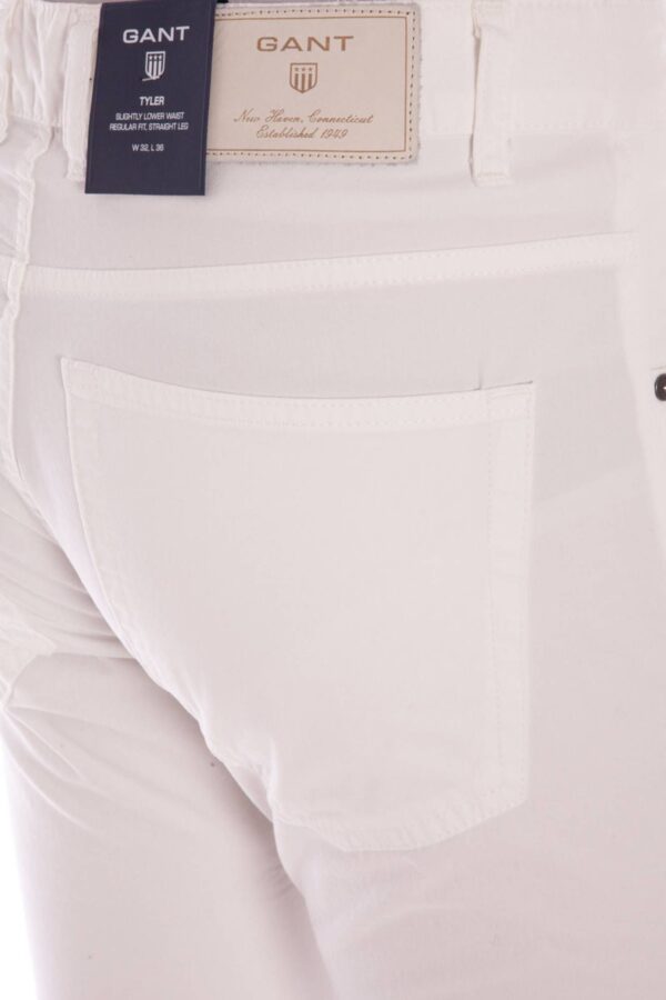 gantpantaloneuomobianco_3 gantpantaloneuomobianco_3