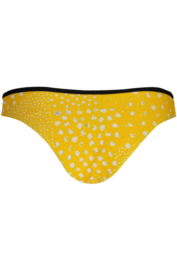 karllagerfeldbeachwearcostumepartesottodonnagiallo_2 karllagerfeldbeachwearcostumepartesottodonnagiallo_2